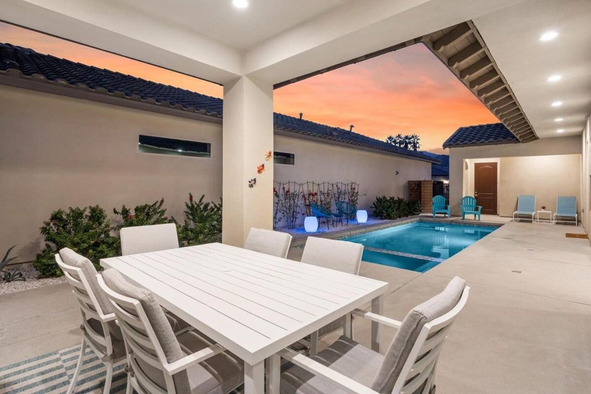 Desert Palms By Vare Pool Spa Bbq Pga West La Quinta Exterior photo
